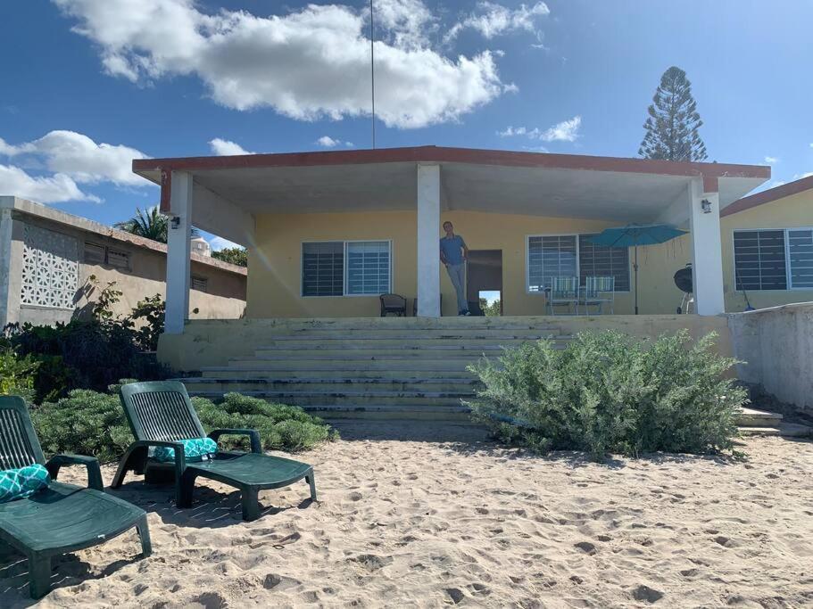 Вілла La Casa Amarilla Frente Al Mar Челем Екстер'єр фото