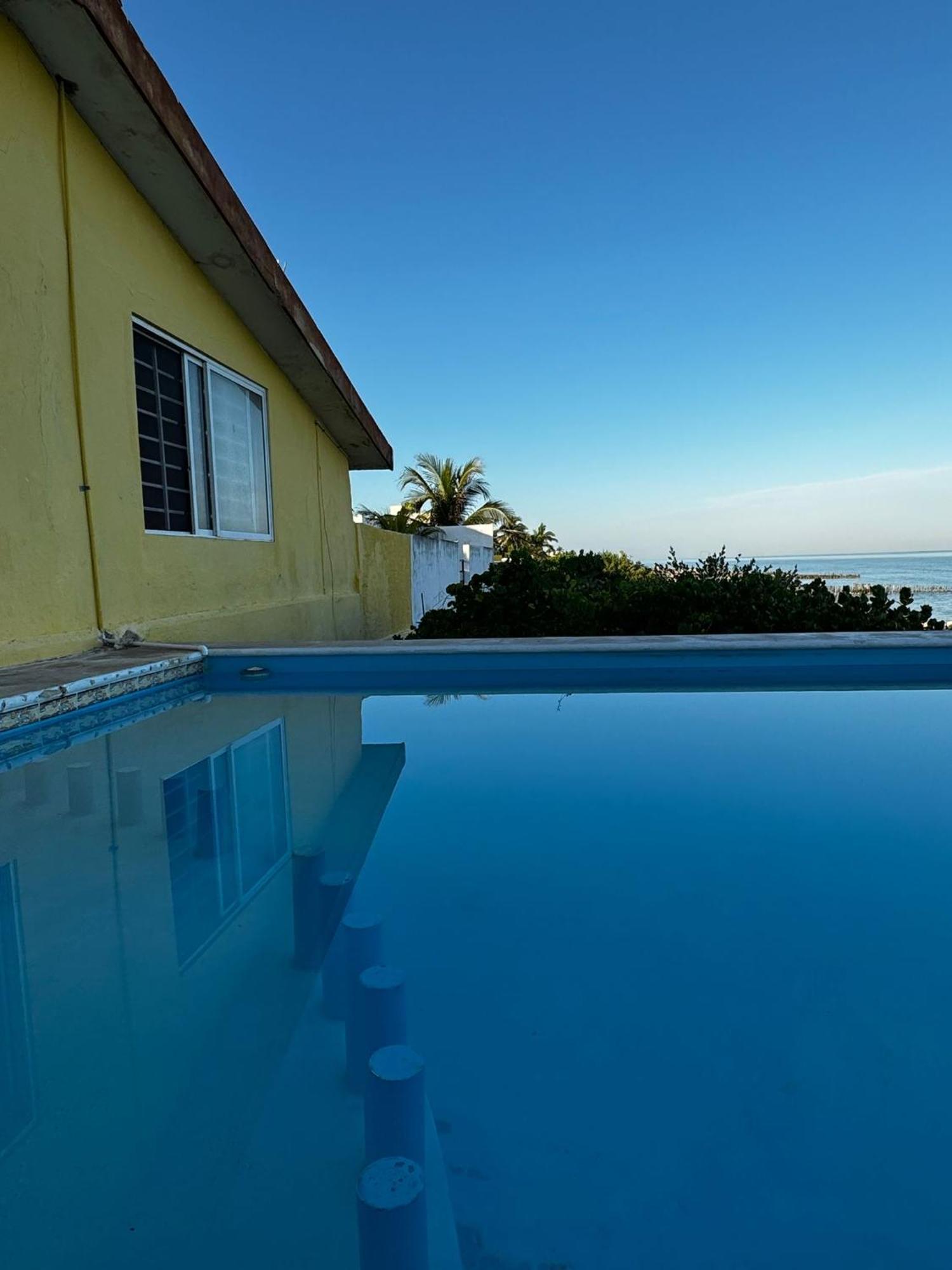 Вілла La Casa Amarilla Frente Al Mar Челем Екстер'єр фото